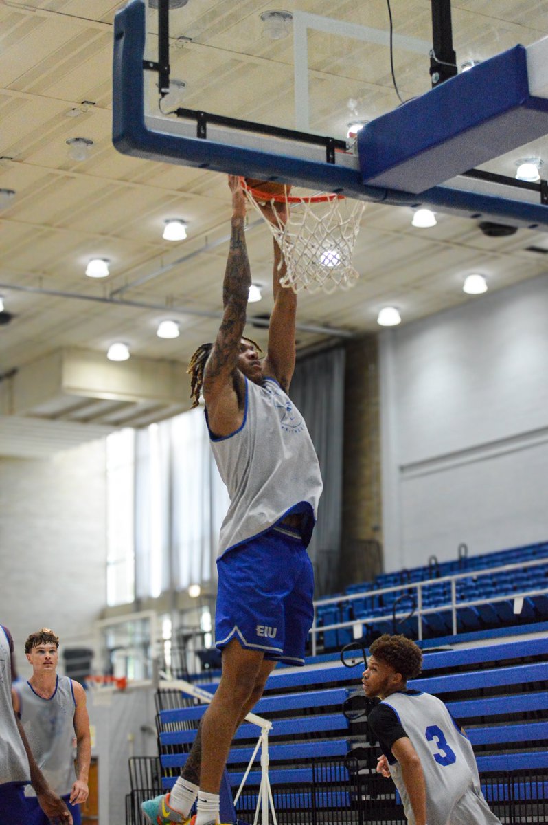 eiubasketball's tweet image. Putting in the work. Building something special! 💪🔥
#EIUMBB #TEAMTOGETHER