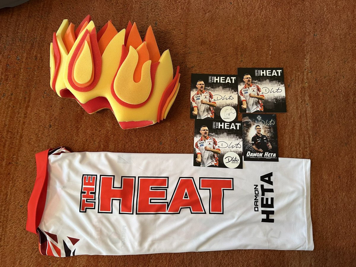 Joe S. (@joe_cfc_28) on Twitter photo Today i got my Order from Damo🎯! As always Damon Heta is on fire and many thanks for throwing in another autograph 🔥! You made my day! <a href="/DamonHeta180/">Damon Heta</a> Today i got my Order from Damo🎯! As always Damon Heta is on fire and many thanks for throwing in another autograph 🔥! You made my day! <a href="/DamonHeta180/">Damon Heta</a>