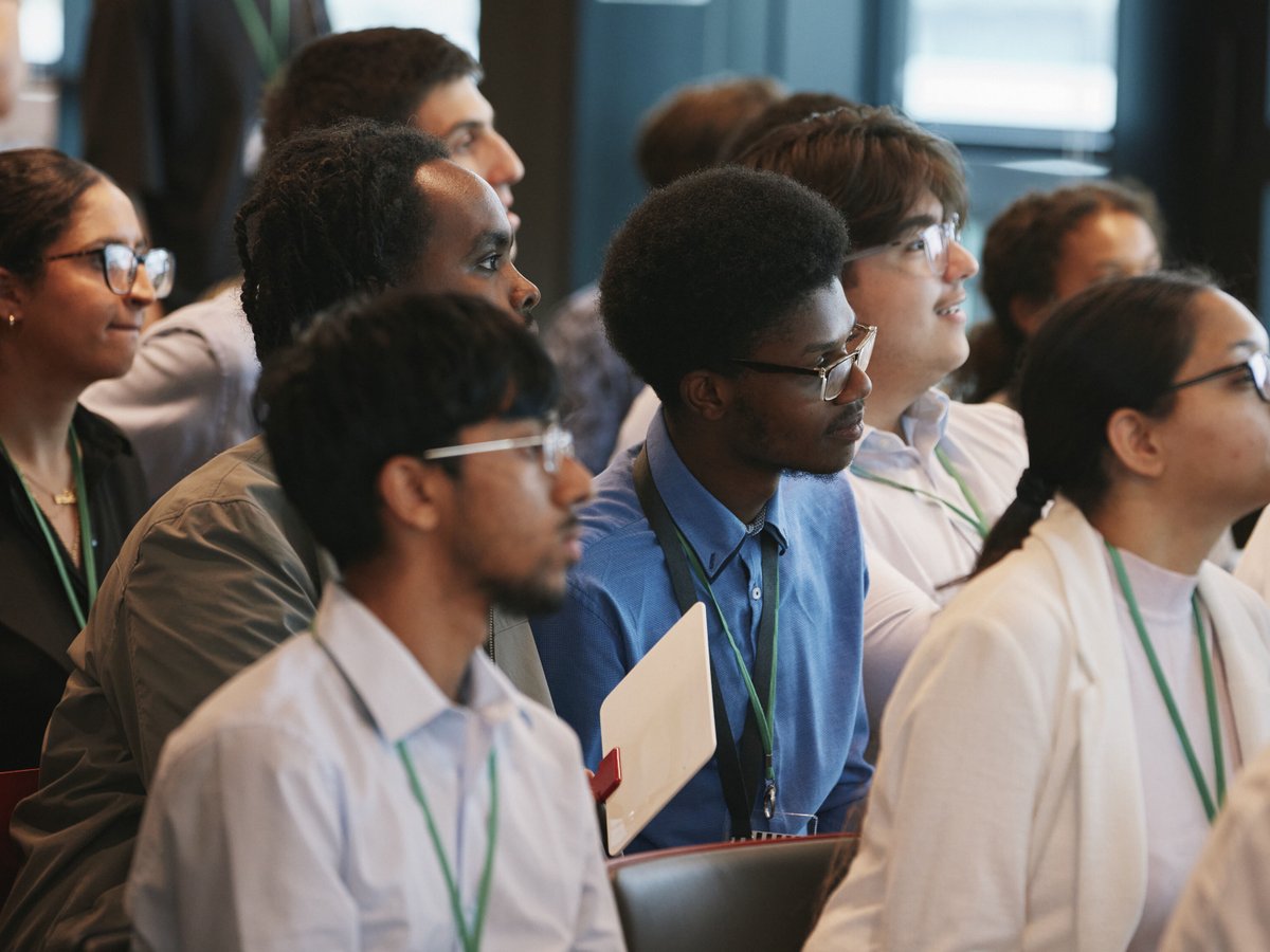 GRESEARCHjobs's tweet image. ⚙️ Yesterday we hosted the @up_Reach tech 500 bootcamp!

Students tackled a finance game, heard from our quantitative researchers &amp;amp; got a taste of life at G-Research.

We&apos;re proud to support UpReach&apos;s mission in helping students access top-tier career opportunities.

 #GResearch