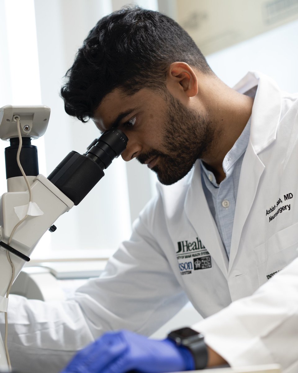 TackleCancer's tweet image. Each year, ~15,000 Americans are diagnosed with glioblastoma. The 5-year survival rate? Just 7%.
That’s why the DCC x @StacheStrong partnership is so vital. In year one, we helped fund groundbreaking research at @SylvesterCancer, supporting the work of Dr. Ashish Shah and Dr.…