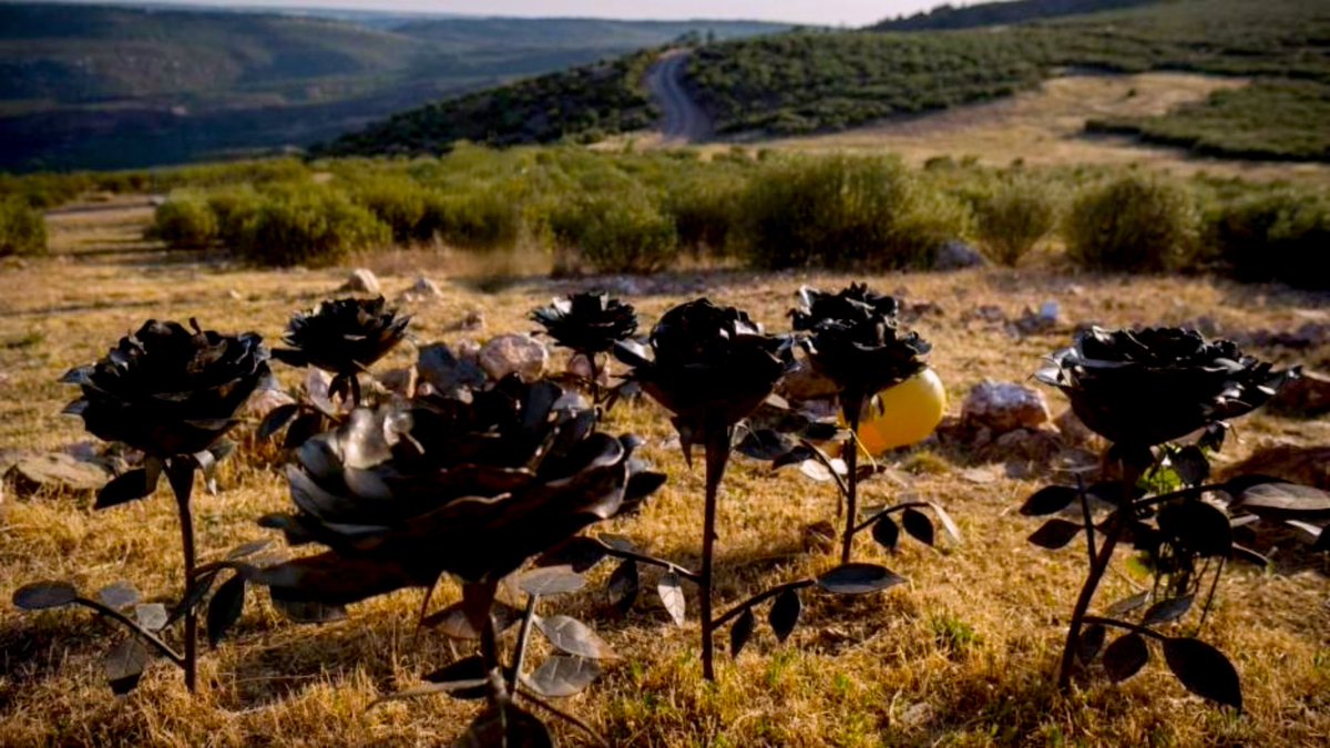 Desde #BomberosForestalesCM queremos recordar a los 11 compañeros que hace 20 años perdían la vida en el #IFRibaDeSaelices2005. 

Todo nuestro recuerdo sigue con vosotros.

🎗️🌹Jesús Ángel, Mercedes, Julio, José, Manuel, Luis, Marcos, Jorge César, Sergio, Pedro y Alberto.