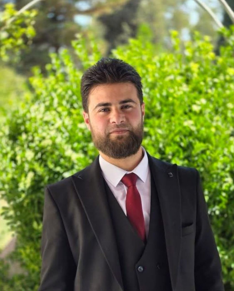 حسن الزعبي ابو لقمان
انتقلت إلى رحمه الله 
الشهيد الإعلام حسن الزعبي ابن #درعا في ذمة الله