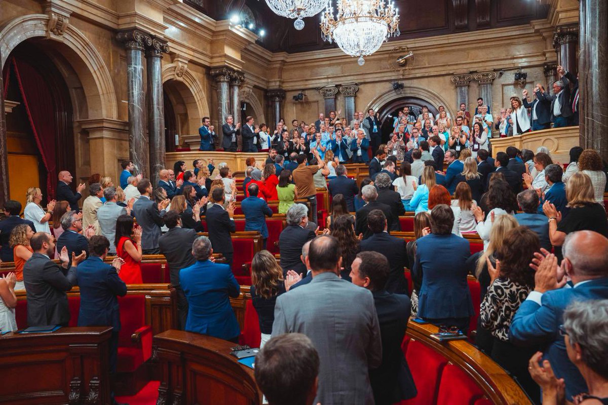 L’Estatut de Municipis Rurals ja és una realitat.

Els catalans i les catalanes que viuen als municipis rurals de Catalunya mereixen les mateixes oportunitats, els mateixos serveis i els mateixos drets.

#ElGovernDeTothom