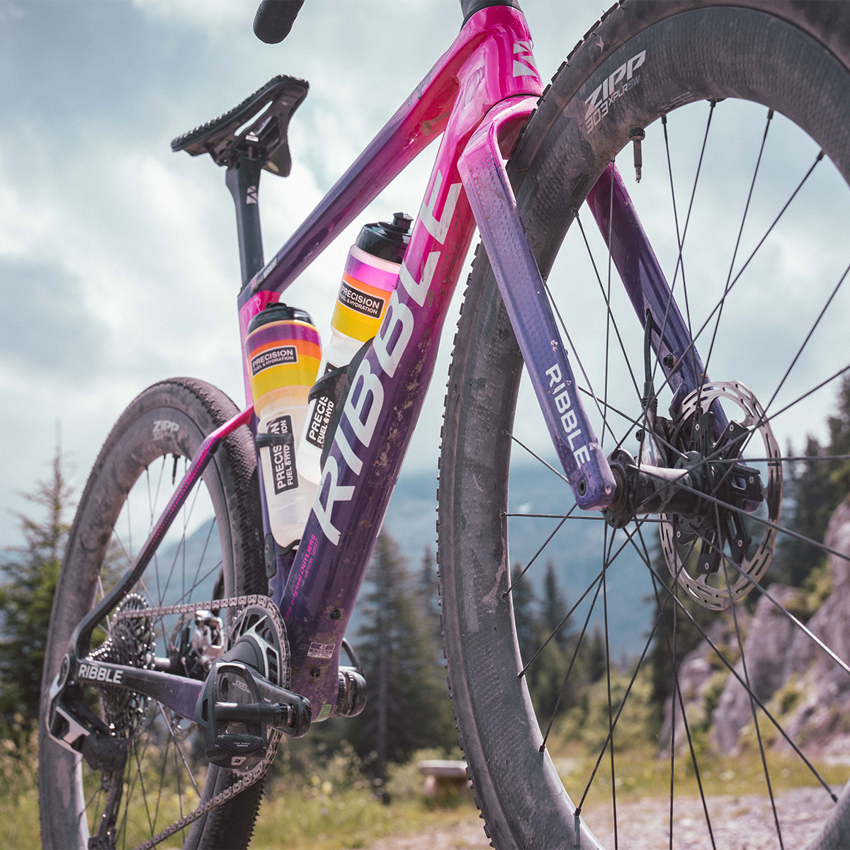 RibbleCycles's tweet photo. Powering Podiums. Raced to Win. π₯π
Sophieβs ULTRA-GRIT, fresh off a UCI victory. https://t.co/uRGTbZakS7
#RibbleOutliers #ULTRAGRIT #GravelRacing #PodiumReady #UCIGravelSeries #GravelSeason #RacedToWin #PoweringPodiums #TheOutliers https://t.co/P2id8ISrpU