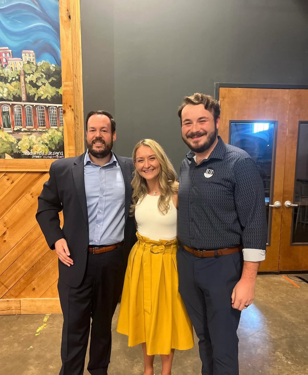 Wesley Harris (@wesleyharrisnc) on Twitter photo Thank you so much to <a href="/BetoORourke/">Beto O'Rourke</a> for coming to Charlotte last night on his nationwide town hall to discuss what’s at stake this next election cycle! Great work by <a href="/NCDemParty/">NC Democratic Party</a> and <a href="/MeckDems/">Meck Dems</a> putting on a great event. Capacity crowd at <a href="/lennyboybrewing/">Lenny Boy Brewing Co</a>!! Thank you so much to <a href="/BetoORourke/">Beto O'Rourke</a> for coming to Charlotte last night on his nationwide town hall to discuss what’s at stake this next election cycle! Great work by <a href="/NCDemParty/">NC Democratic Party</a> and <a href="/MeckDems/">Meck Dems</a> putting on a great event. Capacity crowd at <a href="/lennyboybrewing/">Lenny Boy Brewing Co</a>!!