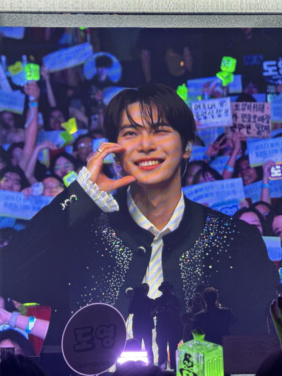 renbaobei's tweet photo. i love you to moon and back kim doyoung 🫶🏻🫶🏻🫶🏻🫶🏻🫶🏻🫶🏻🫶🏻🫶🏻 https://t.co/4yqRAcJFSq