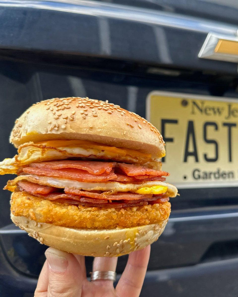fastbagel's tweet photo. Bring on the bagels 🔥

#njfoodie #foodies #newjerseyfood #eats #goodeats #eeeeeats #eatstagram #instaeats #instafood #instagood #foodporn #foodstagram #foodpics #foodphotography https://t.co/cWo9gEsrSd