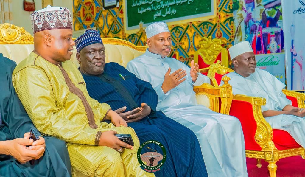 Housing Minister, Arc Ahmed Dangiwa,  former Governor of Katsina State,  Aminu Bello Masari and Speaker, Katsina State House of Assembly,  Hon Nasir Yahaya at the Family House of late former President Muhammadu Buhari and Palace of Emir of Daura for condolences, Monday,  July