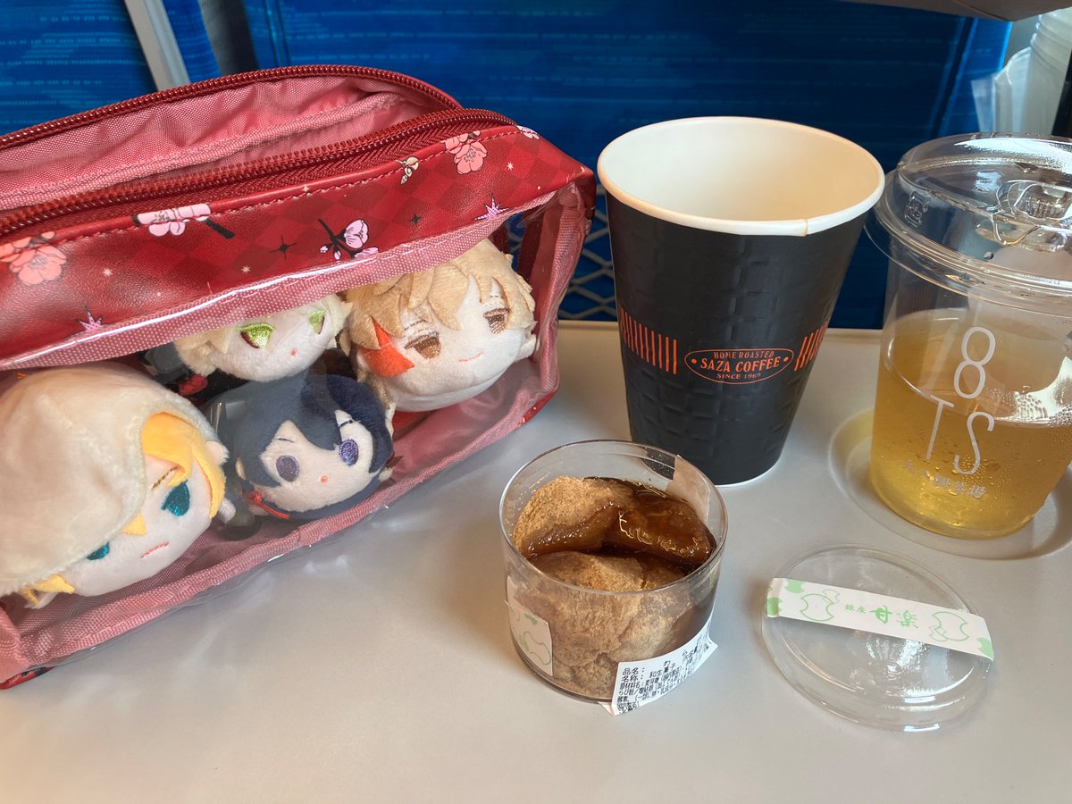 おなかがすくほん11　から
竹若さんのネギトロ丼
加賀棒茶 丸八製茶場さんの献上加賀棒茶

加えて
サザコーヒーさんの本日のコーヒー
銀座甘楽さんのわらび餅

旅の初っ端からやりたい放題してしまったw
帰ったら、しばらく慎ましく暮らさなきゃな