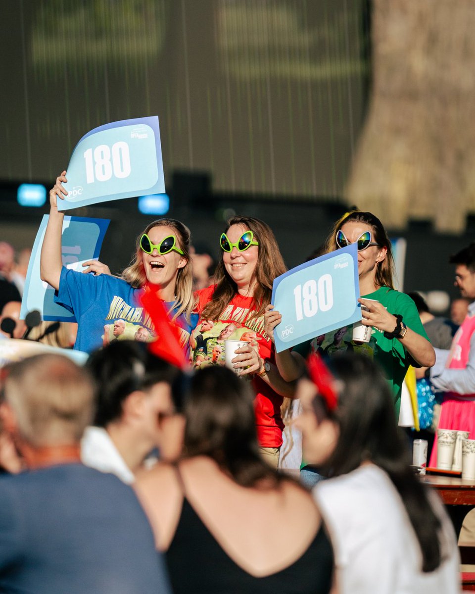 bstopenhouse's tweet image. We're still dreaming about spending endless days basking in the summer sunshine with you all at this year's @bstopenhouse 😎
The 2026 edition can't come quick enough!
#OpenHouse #BSTHydePark #OutdoorEvent
