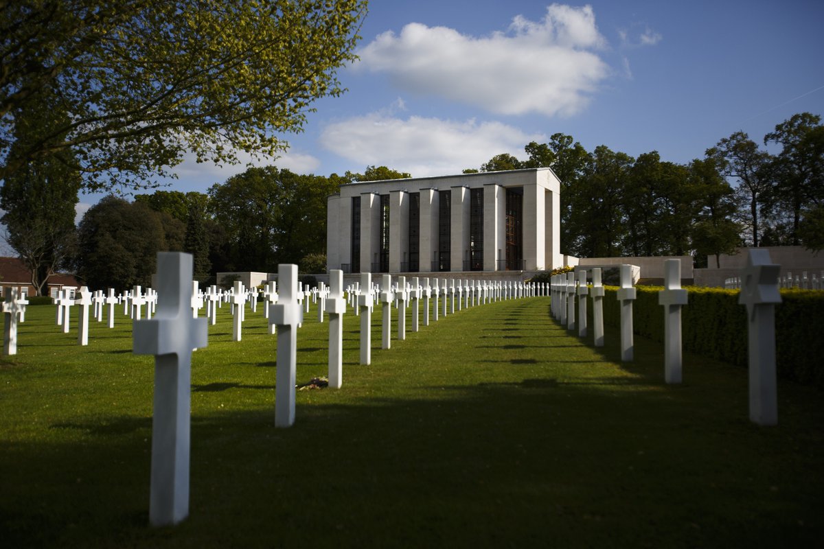 usabmc's tweet image. On this day in 1960, the Cambridge American Cemetery was dedicated.
A large audience gathered to honor those World War II fallen Americans commemorated here, many of whom lost their lives in the Battle of the Atlantic or in the strategic air bombardment of northwest Europe.
The…