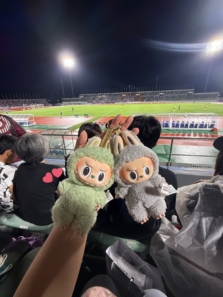 7ne_sn's tweet photo. ラブブげとって一緒に見てきた😆✨
勝てて幸せ〜😽
遠征来たかいとてもありー！次の4回戦も行くよー💕 https://t.co/e0nDuQrFGm