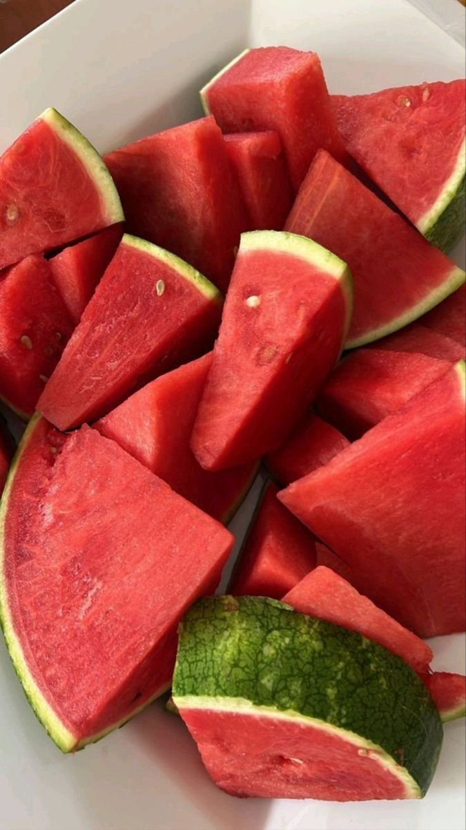 La patilla es el alimento que deberías estar comiendo a diario.

Pero nadie te lo dice...

Por eso recopilé 8 beneficios comprobados científicamente de la patilla que transforman tu cuerpo y tu mente: