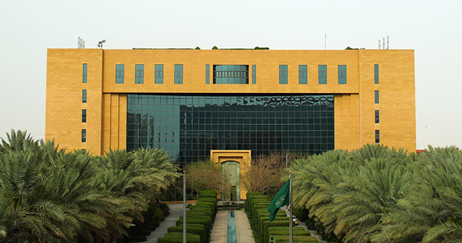 ArgaamPlus's tweet image. Corrective period begins for compliance with new grocery retailers rules in Saudi

argaam.com/en/article/art…

#SaudiArabia
#Grocery 
#Supplies