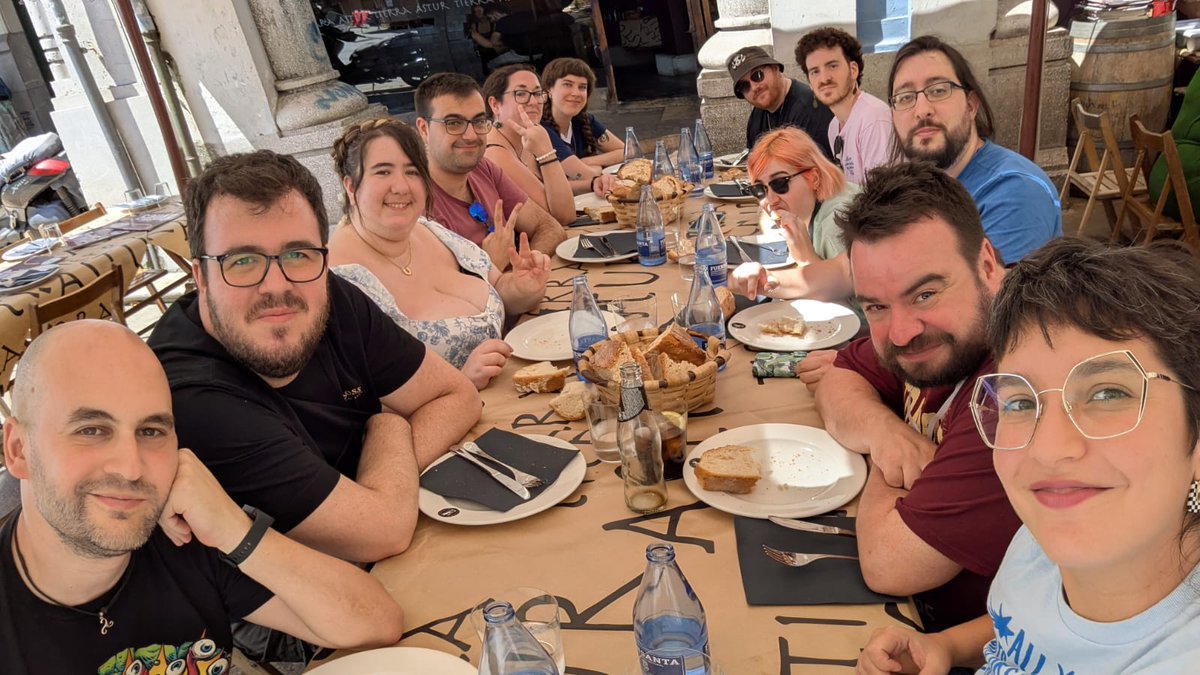 Pablo Mallorquí (@pablomallorqui) on Twitter photo Round two del Tierra Astur, esta vez para comer. Haciendo tiempo de sobremesa hasta la charla de Mónica Ojeda y Agustina Bazterrica en el <a href="/festivalcelsius/">Celsius 232</a> 🔥 Round two del Tierra Astur, esta vez para comer. Haciendo tiempo de sobremesa hasta la charla de Mónica Ojeda y Agustina Bazterrica en el <a href="/festivalcelsius/">Celsius 232</a> 🔥