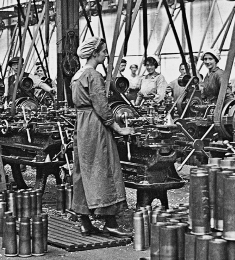 AndrewRawson11's tweet image. Munitions required steel. Men worked in the foundries or made the larger items, while women made the smaller ones. Furnaces were expanded to increase output, while thousands of tons were imported from America to Trafford Park, Manchester.