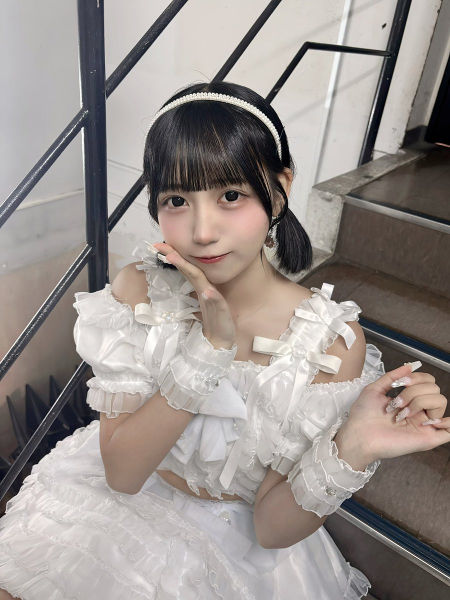 DMRC_meru's tweet photo. 実はアイドルになって今日で3年♡ https://t.co/Z6u46sBYIb