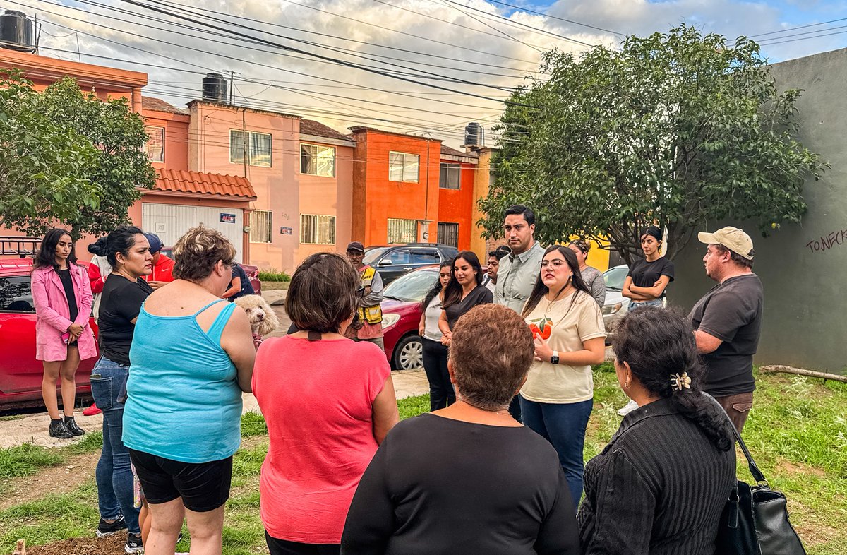 David OJEDA (@davidojedamx) on Twitter photo . <a href="/MovCiudadanoMX/">Movimiento Ciudadano | Movimiento Naranja</a> continúa sus recorridos en territorio, escuchando y haciendo sociedad para resolver problemáticas públicas.
Gracias a nuestro círculo ciudadano del fraccionamiento FSTSE por la invitación y su participación en nuestro movimiento. 📢 . <a href="/MovCiudadanoMX/">Movimiento Ciudadano | Movimiento Naranja</a> continúa sus recorridos en territorio, escuchando y haciendo sociedad para resolver problemáticas públicas.
Gracias a nuestro círculo ciudadano del fraccionamiento FSTSE por la invitación y su participación en nuestro movimiento. 📢