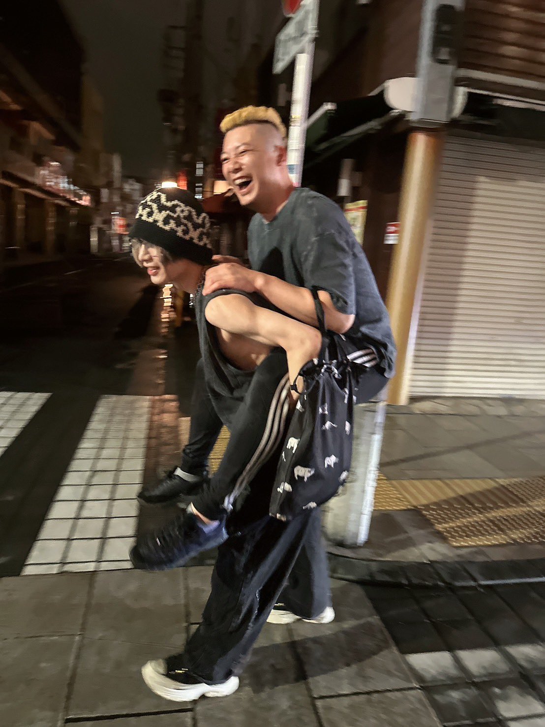 兼崎健太郎　写真集・グッズ・DVDセット　●直筆サイン入り写真集含む 兼崎健太郎 写真集・グッズ・DVDセット ○直筆サイン入り写真集