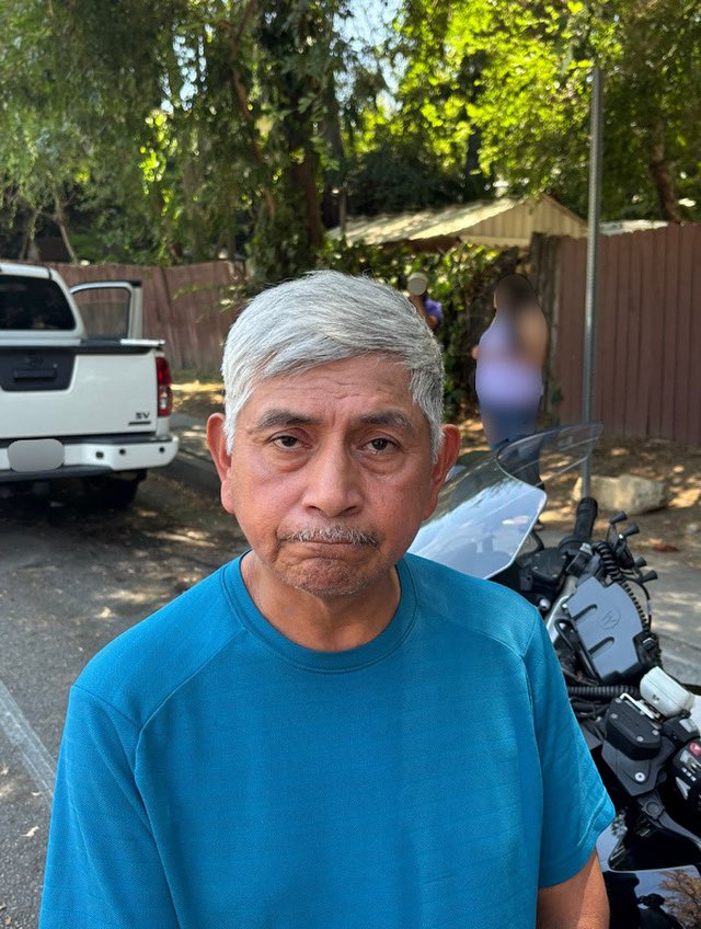 USBPChiefELC's tweet image. You could say this guy crashed and burned!
Rear-ending someone while drunk is never a good idea. Now, an illegal alien crashing into Border Patrol Agents’ vehicle while drunk…? That’s a whole new level of bad ideas.
#Pasadena Police Department booked him for a DUI, but his…