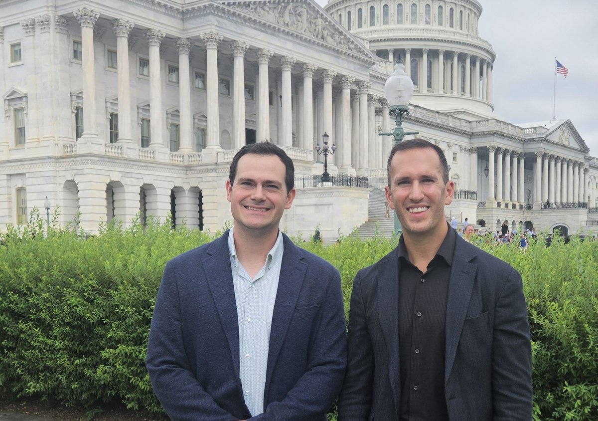 VinceBoley's tweet image. So @DeAngelisCorey was spot on at this press conference. Teacher's Unions have not only a political bias but also "Trump Derangement Syndrome". An absolute pleasure to meet you, Corey. Keep speaking up!