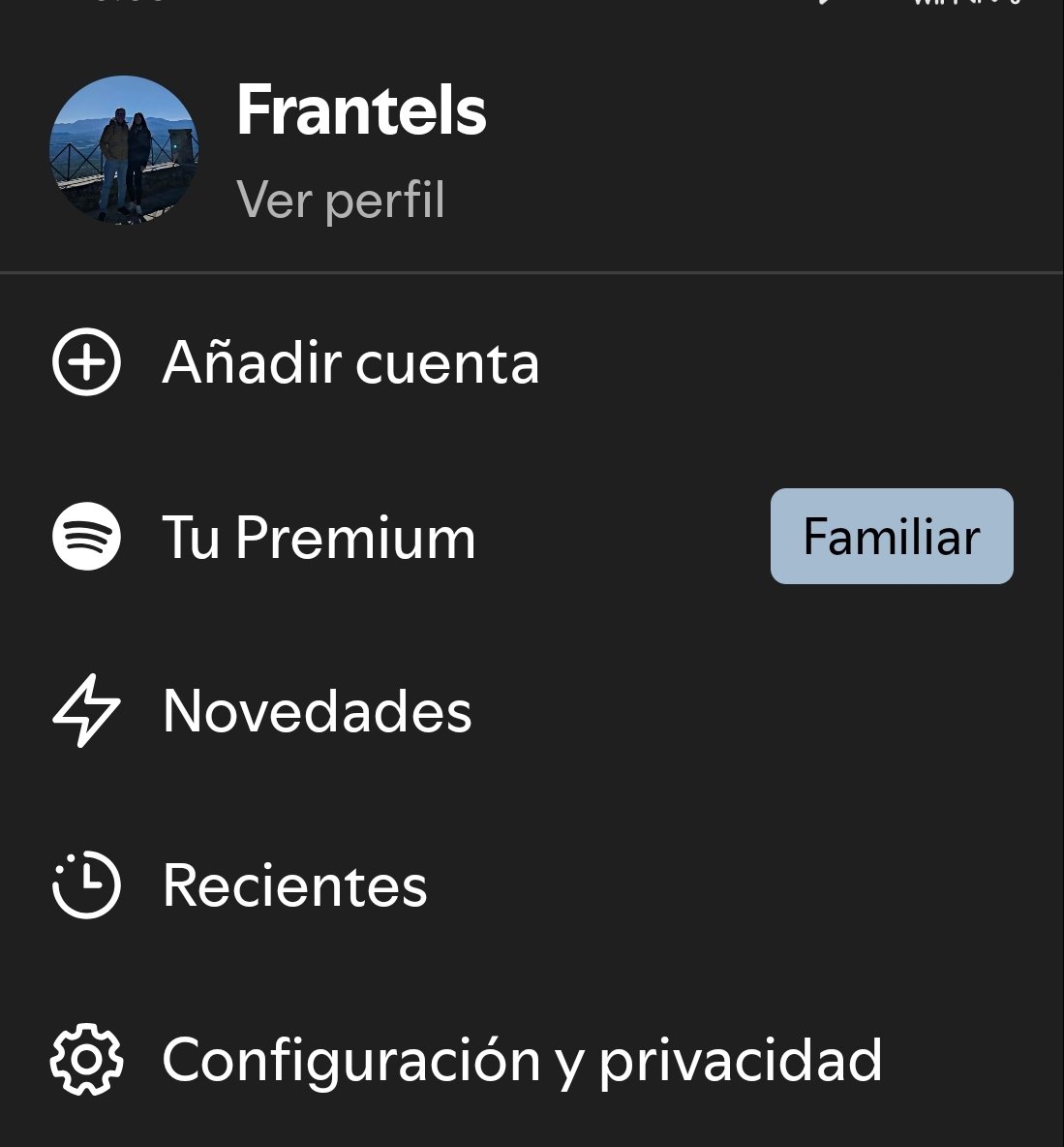 Frantelss's tweet photo. @Garmin_Iberia buenas tardes, he reseteado mi FR245 Music y al volver a instalar la app de Spotify me aparece mensaje como si no fuera premium y si lo soy. Adjunto capturas. Gracias. https://t.co/ZurngqgZ3o