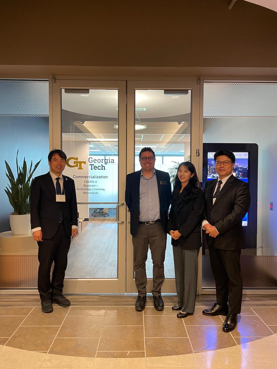 MIC_Exchanges's tweet image. Cyber threats are getting smarter. So are the people fighting them. Through @StateIVLP, a delegation from the R.O.K. explored how U.S. experts across tech, law enforcement &amp;amp; academia are teaming up to combat digital crime &amp;amp; protect innovation. Read more here:…