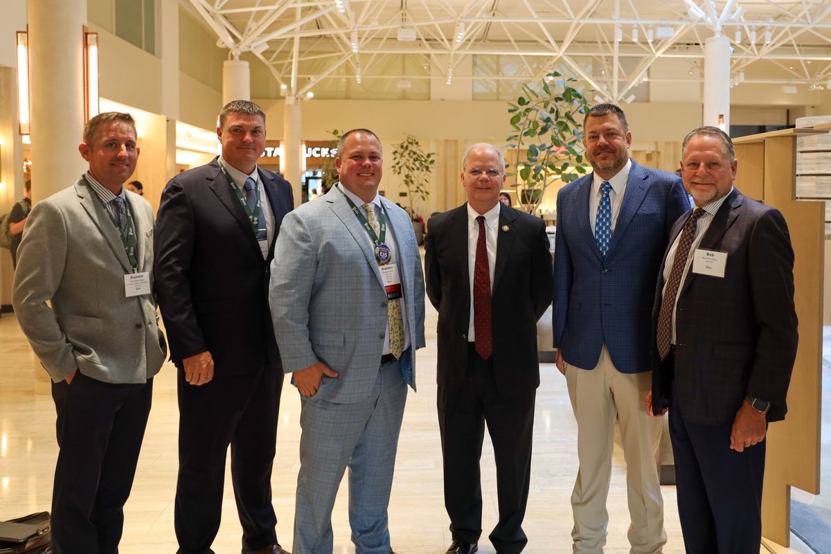 RepGuthrie's tweet image. Great start to the morning with the @NationalCorn Growers Association today! America's corn industry is the best in the world, playing a fundamental role in unleashing our domestic energy through biofuels. Thanks for having me!