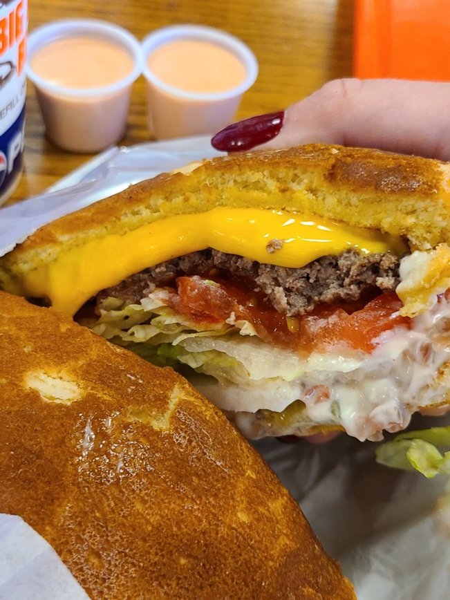 A1  Eating inside counts as an activity right? Miner's burger was one such indoor activity in <a href="/UnionGapWA/">Union Gap</a> 
#SmallTownTourismChat