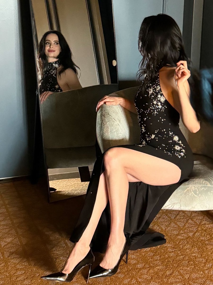 sluts_guts's tweet image. Krysten Ritter at the premiere for #DexterRessurection.
Anyone watch the show, yet? Any good?