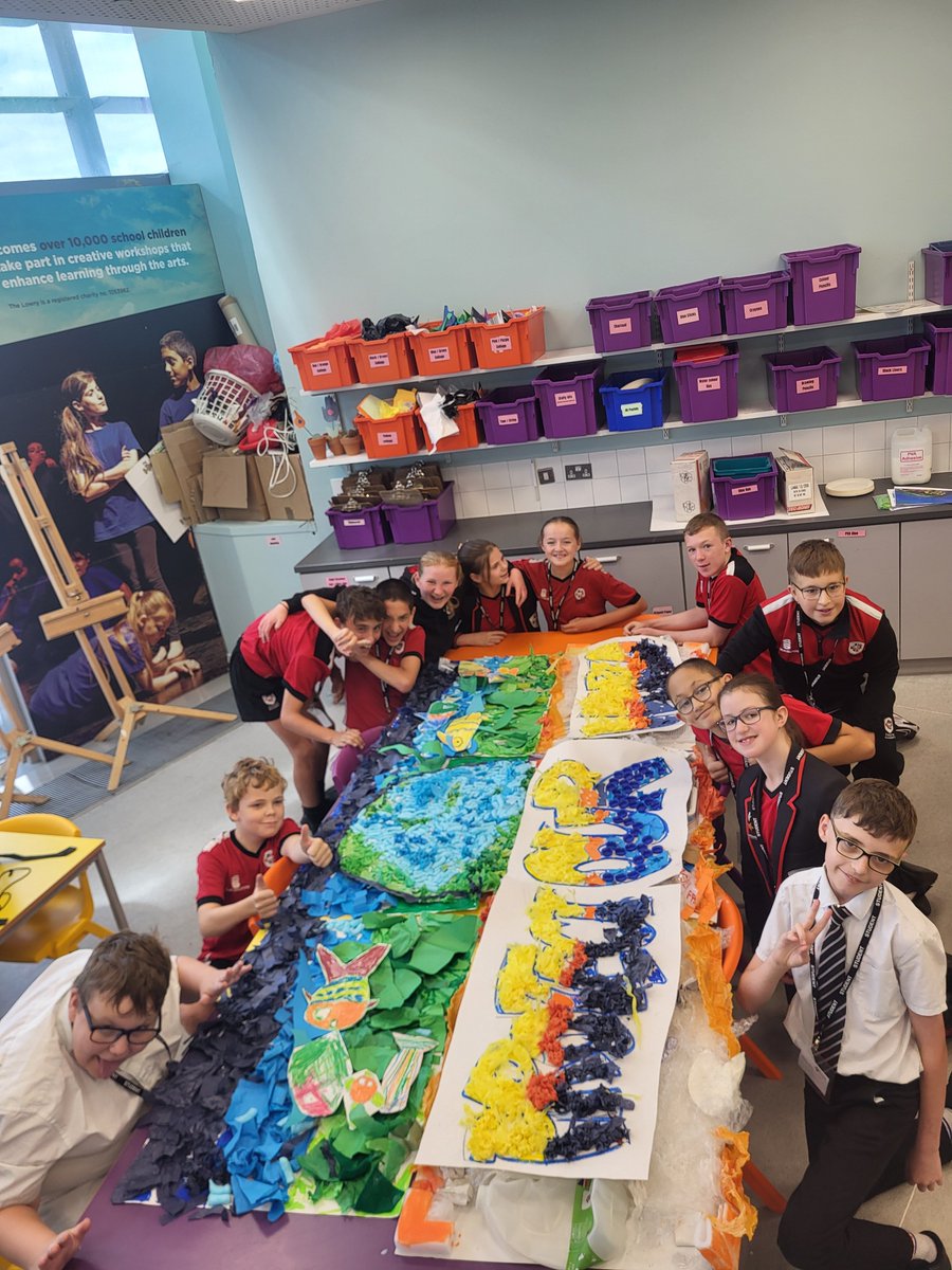 padgateacademy's tweet image. The Designated Provision students created this art installation at The Lowry, Salford Quays with the support of a professional artist. The staff were amazed with their teamwork, resilience and creativity.