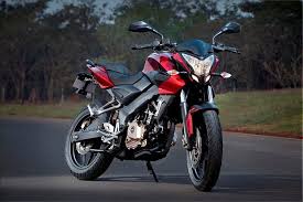 DrInViNcible12's tweet photo. Just decided to migrate from Pulsar NS 200 to royal Enfield super meteor 650 this week..Is it too early or should I wait for some other model??Any experts here??I want to travel all over our BHARAT..Is it a good choice??Any help will be welcomed.🙏💖 #Ns200 #supermeteor #RoyalEnfield