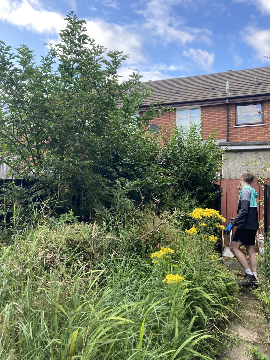 artilleryyc's tweet image. Back in today the lads completed the clearance of the pensioners’ garden they had started yesterday. Fitted two safety lights brought all the cuttings to the recycling centre. Toughest one yet…