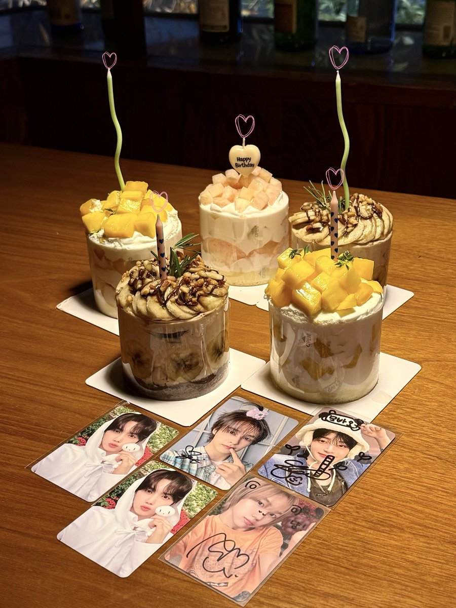 Modone205's tweet image. 💓웽 생축 웽💓
폭풍 같이 바쁜 스케줄 속에 피어난 웽탄신일👊🏻