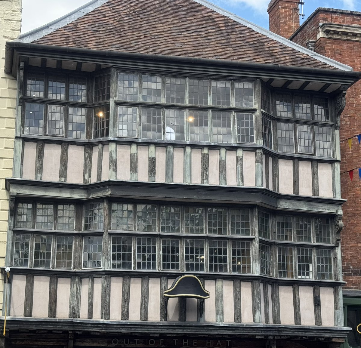 JackiHicks's tweet image. A stop off in Tewkesbury which was pretty and quite โolde worldeโ and had a lovely Abbey ๐ #roadtrip ๐ #vanlife ๐ #myphotography #nofilterneeded ๐ท
