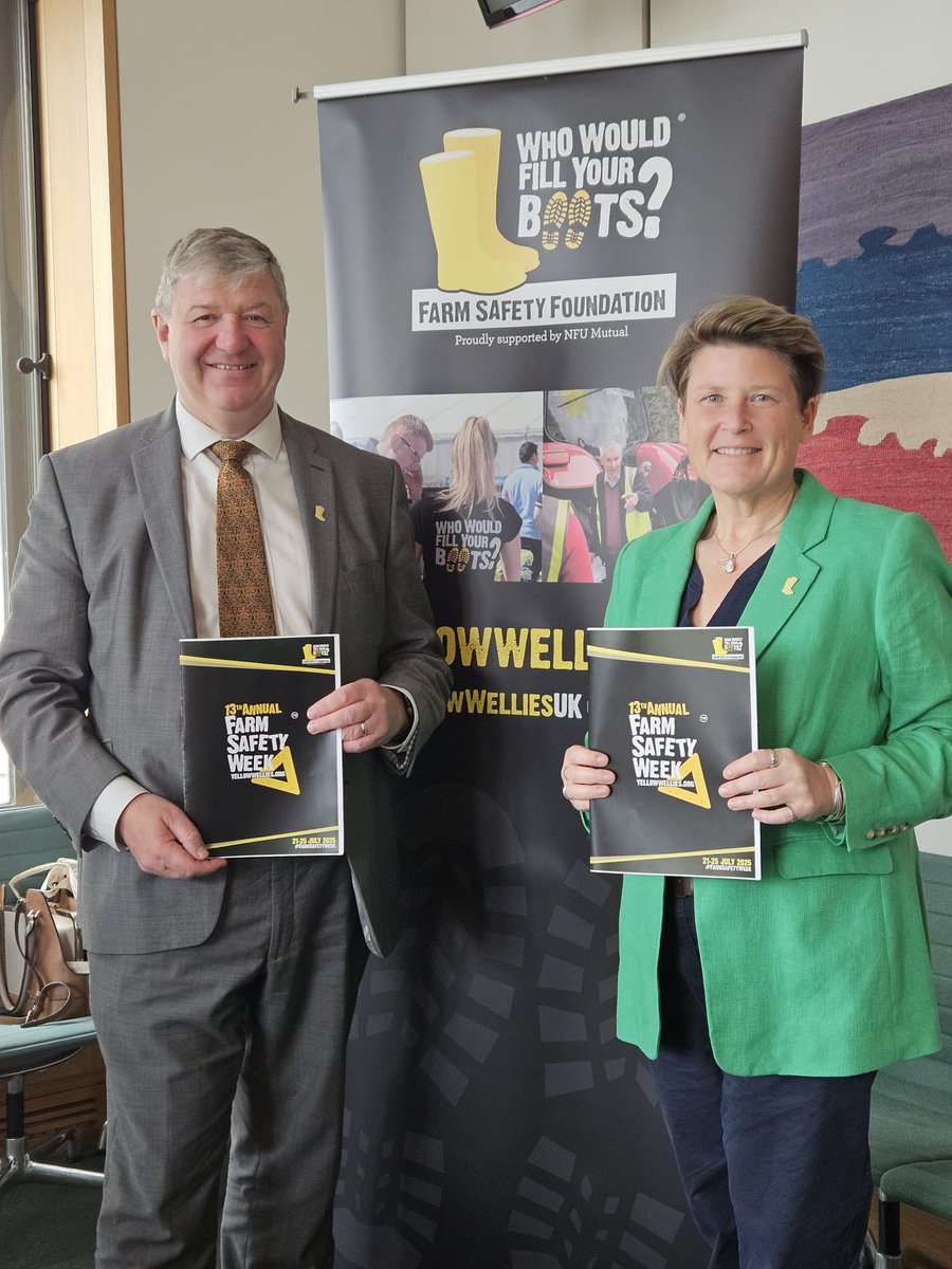yellowwelliesuk's tweet image. We’ve had an absolutely fantastic day in Westminster for our #FarmSafetyWeek drop in session. Thank you so much @SarahDykeLD for hosting us and to everyone who stopped by to find out more. 💛