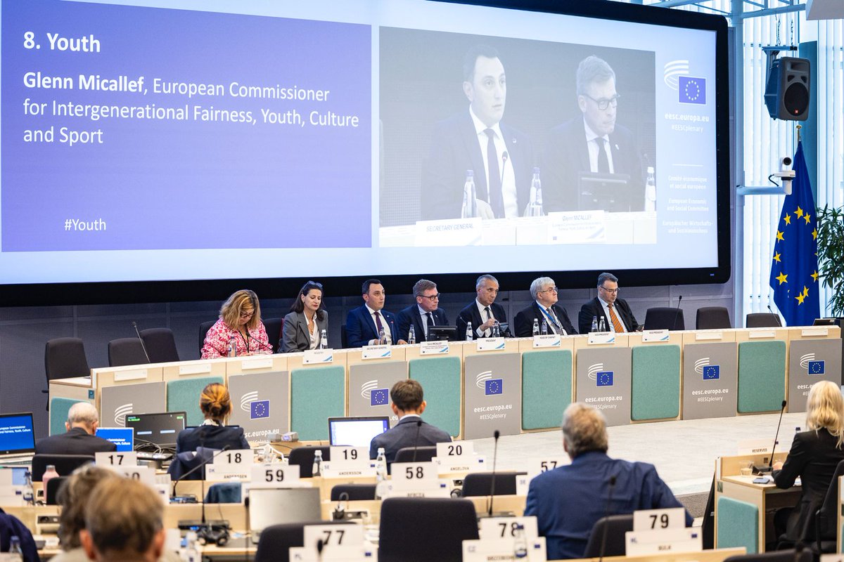 EESC_President's tweet image. Youth are not only the future of Europe, they are its present.
With Commissioner @GlennMicallef, we reaffirmed our commitment: youth participation must be structural, not symbolic.
Young people deserve a seat at the table and a real say in shaping EU policy.
#EESCPlenary