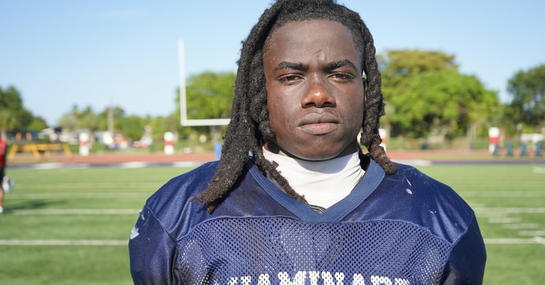 "Can’t wait to get up [to Indiana] this season.”

2027 running back Arwin Jackson's relationship with running backs coach John Miller has Indiana emerging as one of the early leaders for the three-star's commitment. #iufb

On3+ via <a href="/BenjaminRivals/">Marcus Benjamin</a>: on3.com/rivals/news/th…