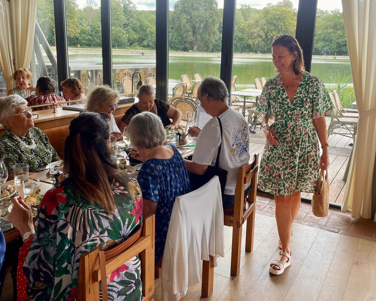 instituthds's tweet image. 🌞 Vice-Présidente du Département des @hautsdeseinefr et 1ère Maire adjointe du @PlessisRobinson, Madame @LeandriNathalie a participé, ce mardi 15 juillet, à une de nos journées #SourireDEté.

Cet événement a rassemblé plus de 70 seniors de @VilledeBagneux, du #PlessisRobinson et…