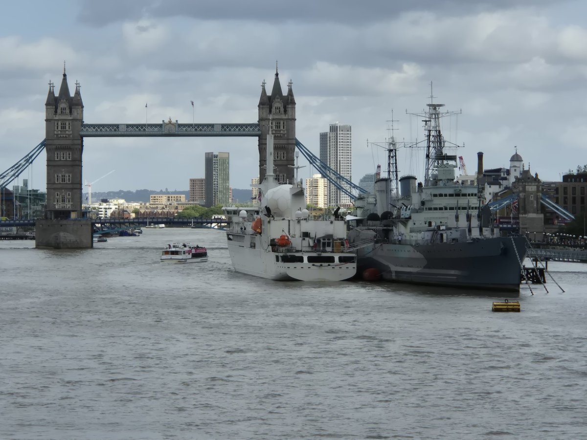 GeraldM64883070's tweet photo. French Navy Dupuy de Lôme (A759) berthed outboard HMS Belfast. She's designed for the collection of signals and communications beyond enemy lines. @MarineNationale #dupuydelome #warships #shipsinpics #riverthames #pooloflondon #HMSBelfast https://t.co/kIUu1rCy6L