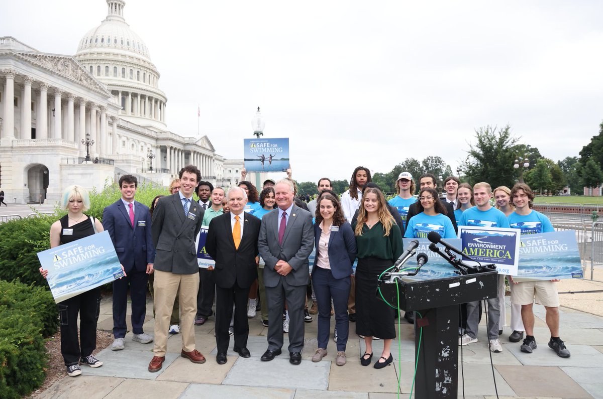 RepDaveJoyce's tweet image. This morning, I hosted a press conference with @EnvAm to talk about the importance of Congress passing the BEACH Act. Federal action must be taken to clean up the contamination at beaches on the Great Lakes and across the country. This bill will help do just that.