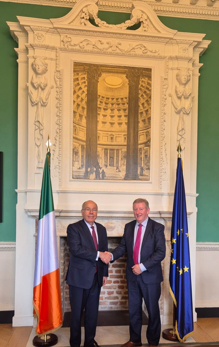SeanCanney's tweet image. Honoured to welcome 🇧🇷 Foreign Minister Mauro Vieira to 🇮🇪 — the first Brazilian Foreign Minister to visit Ireland.
We discussed:
✈️ Direct flights
💼 Trade barriers & tax regime
🌍 Mercosur & protecting Irish farmers
🎓 Student exchange & education ties