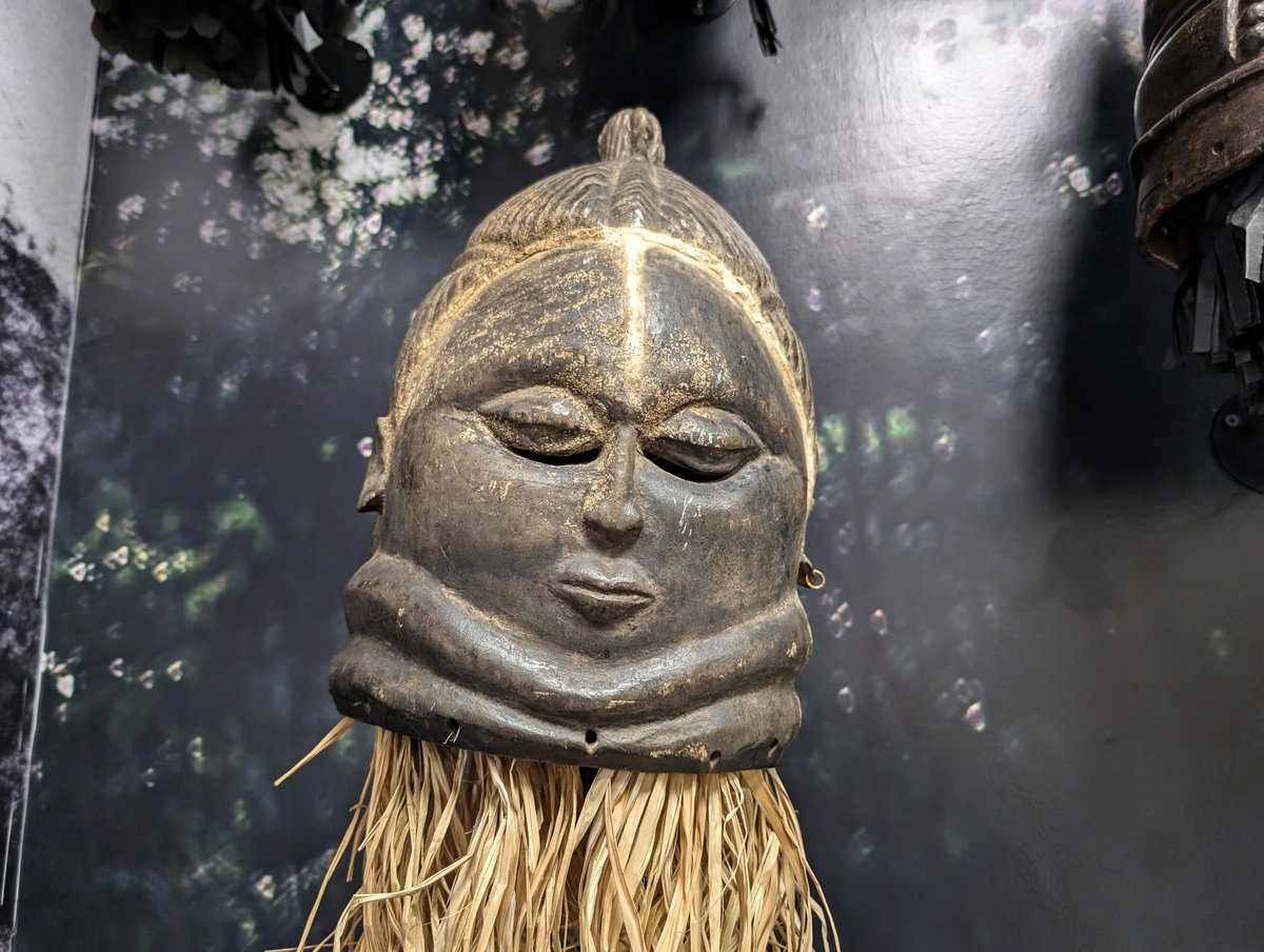 Adventuringgal's tweet image. A2. The most memorable museum I've encountered in a small town is the Martin and Osa Johnson Safari Museum in Chanute, Kansas. Their collection of African, Oceanic, and Bornean artifacts is amazing.
#SmallTownTourismChat #KansasTourism