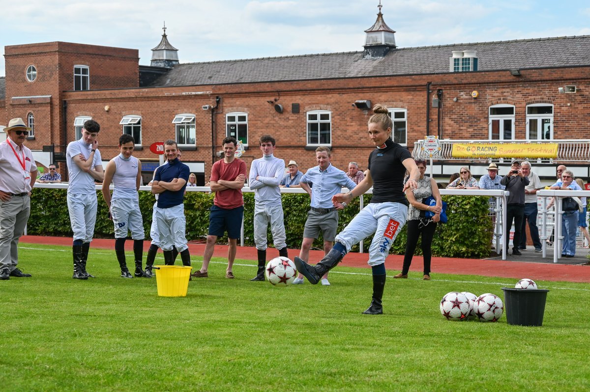 ponteraces's tweet image. First to take to the stage on Friday will be the jockey's, as the competitive game of Paddock & Chips gets underway β½οΈ
The jockeys will be showing us their football skills to raise funds for @Racingwelfare
Catch the action in the Parade Ring before racing!
π· Hannah Ali