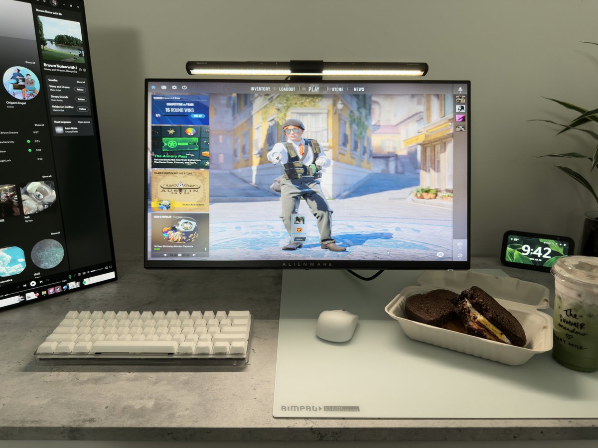hannasaurusx3's tweet image. its grind time