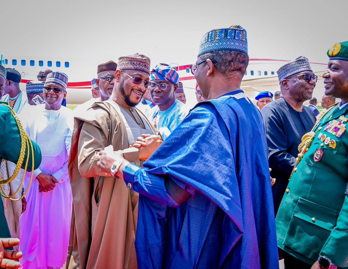 Yusuf Dingyadi (@yusdgyd1) on Twitter photo Darasi ga yan Zamfara da sauran yaran yan siyasa a Arewa
<a href="/Bellomatawalle1/">Dr. Bello Matawalle</a>
<a href="/daudalawal_/">Dauda Lawal</a>
<a href="/OfficialAPCNg/">APC Nigeria</a>
<a href="/OfficialPDPNig/">Official PDP Nigeria</a> Darasi ga yan Zamfara da sauran yaran yan siyasa a Arewa
<a href="/Bellomatawalle1/">Dr. Bello Matawalle</a>
<a href="/daudalawal_/">Dauda Lawal</a>
<a href="/OfficialAPCNg/">APC Nigeria</a>
<a href="/OfficialPDPNig/">Official PDP Nigeria</a>