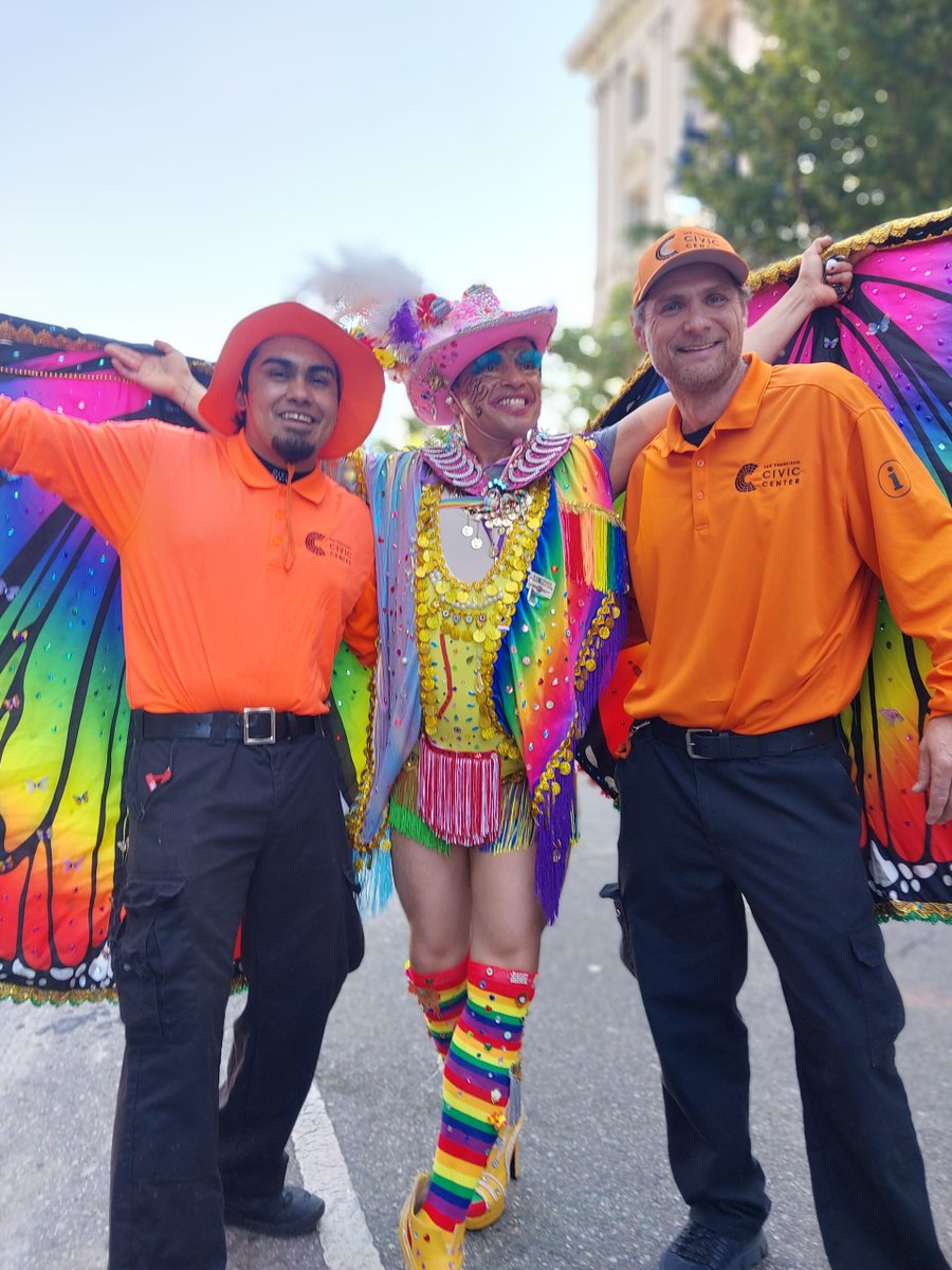 Streetplusinfo's tweet photo. HAPPY PRIDE, SAN FRANCISCO! 🏳️‍🌈
While thousands gathered at Civic Center for San Francisco Pride to celebrate love, identity, &amp; equality, our incredible @CivicCenter Ambassadors were on the ground offering support, directions, hydration, &amp; warm welcomes to the crowd.  Huge thanks! https://t.co/cekfDLEs2Y