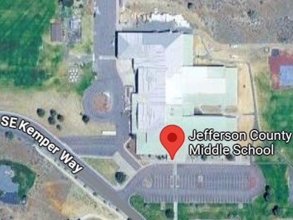 RedCrossCasc's tweet image. We have opened a shelter at Jefferson Middle School in Madras due to the Cram Fire🔥
Location: 1180 SE Kemper Way, Madras, OR 97741.
Everyone is welcome! We are making accommodations for pets too. 🐕
Whether you need a place to stay the night or just need to come in for a meal,…