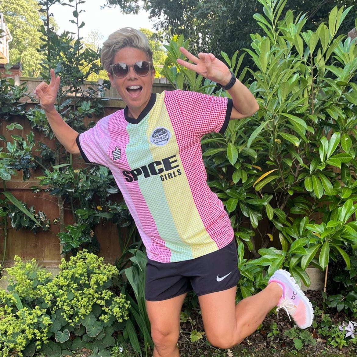 admiral1914's tweet image. โ๏ธ @suesmith8
--
The Admiral x Spice Girls shirt is now available for pre-order in the UK and Europe here - admiralsports.com/products/admirโฆ