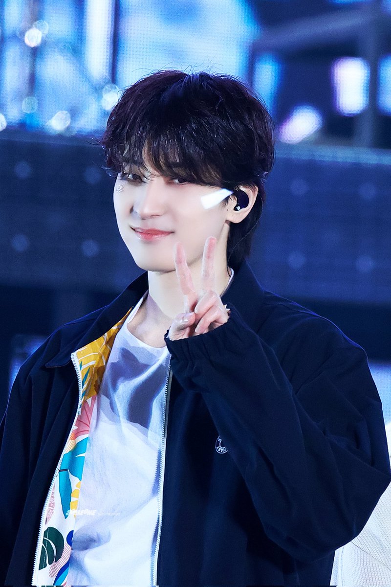 wwcuteboy's tweet photo. 사랑하는 원우야 생일축하해❤️
#어마어마한_귀염둥이_원우생일
#717WishesForWONWOO https://t.co/TLtXANlCFA